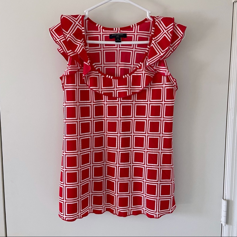 Banana Republic Geometric Red Top with ruffle sleeves Size S